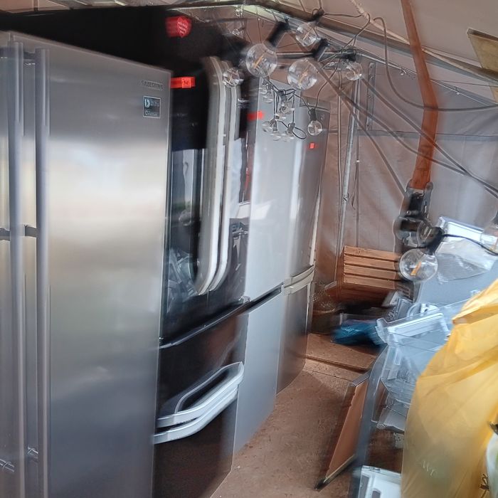 Lodówka zamrażalka czarna