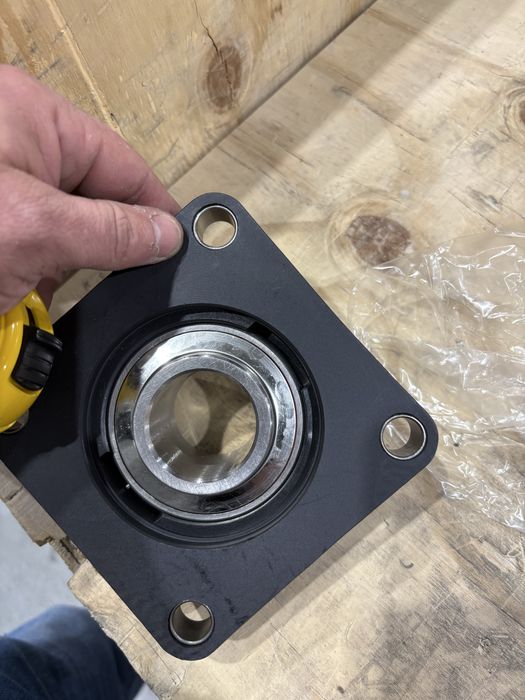 Łożysko suc 208 f208 40mm