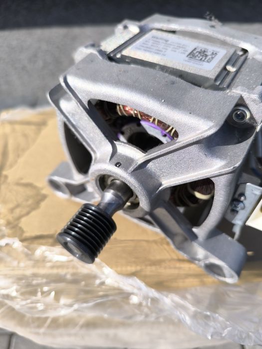 Silnik od pralki Indesit