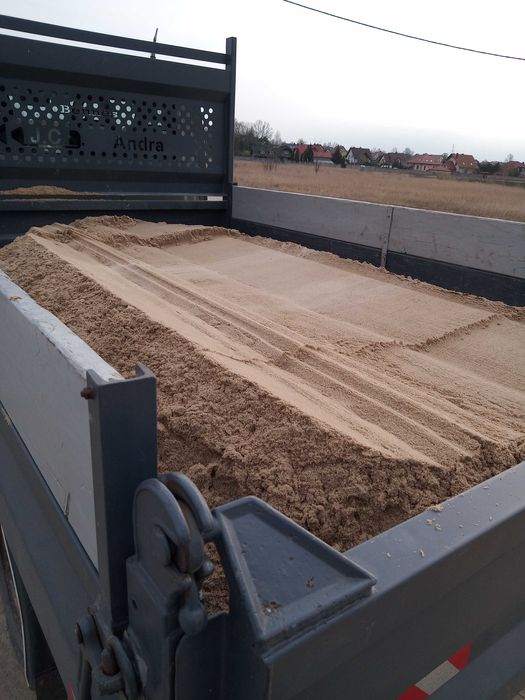 Piach,kruszywo,ziemia ogrodowa siana,/ transport wywrotką 3t