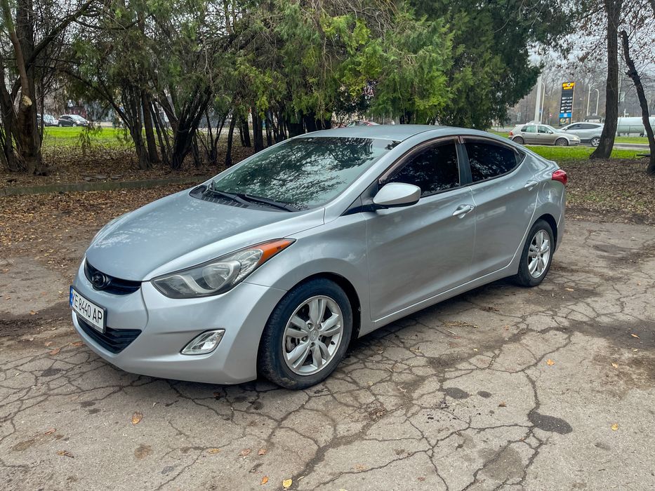 Hyundai Elantra 2013