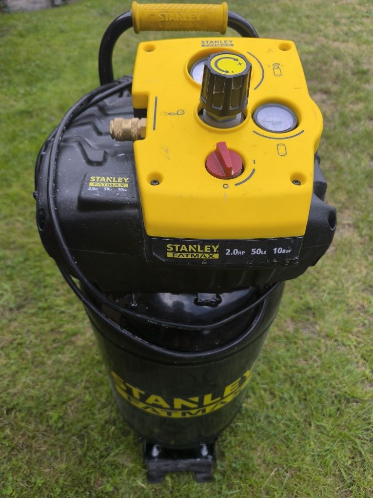 Stanley Fatmax sprężarka 50L bezolejowa 10bar – jak nowa, z pudełkiem
