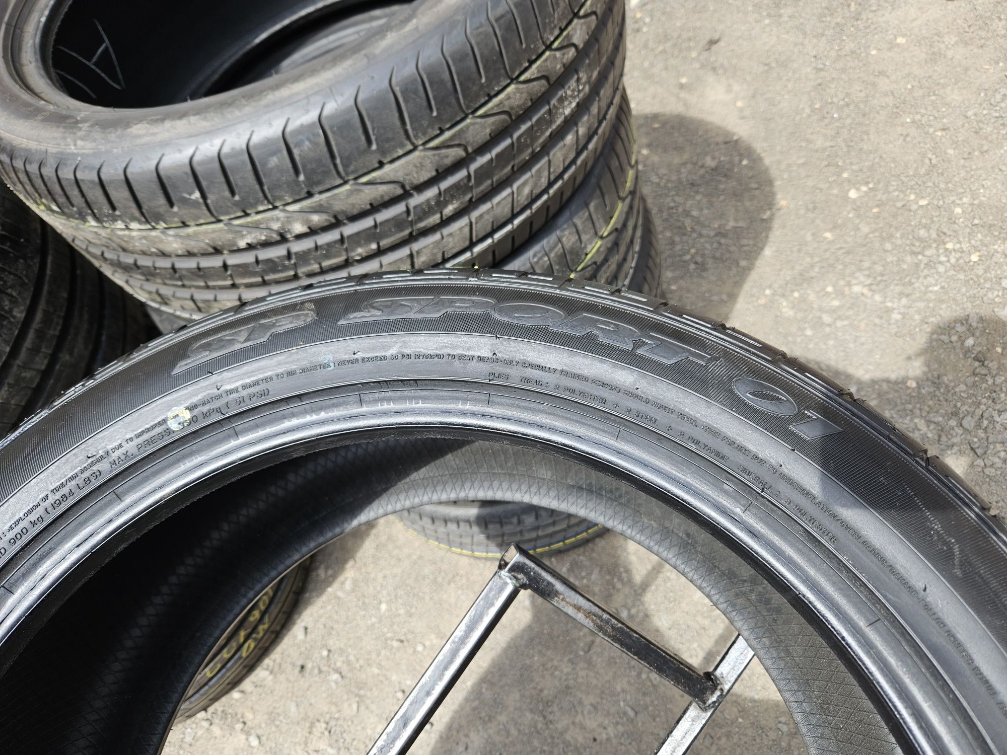 Шины НОВЫЕ 265 45 R 21 Dunlop SP sport 01 комплект лето