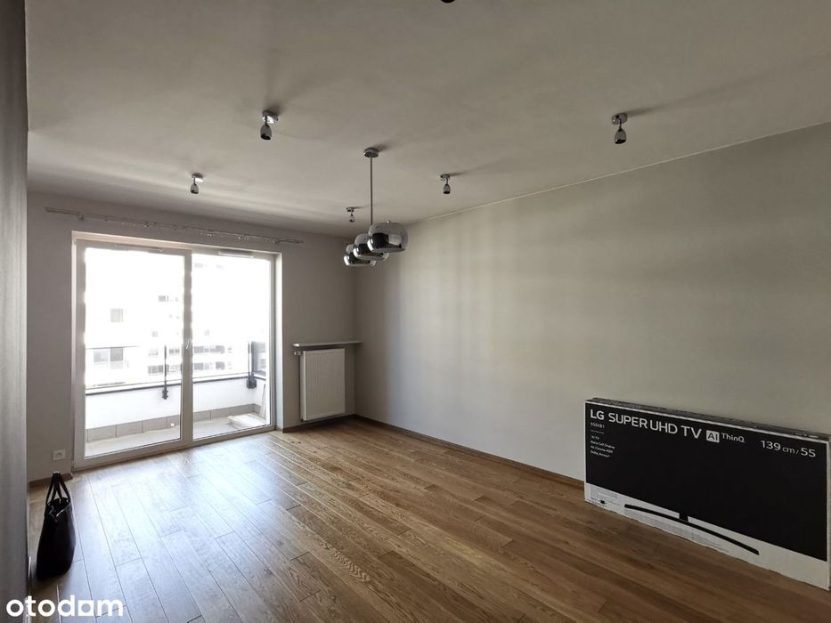 Ustawne 2 pokoje blisko nowego Metra na Bemowie ⭐Hala Garażowa Gratis⭐