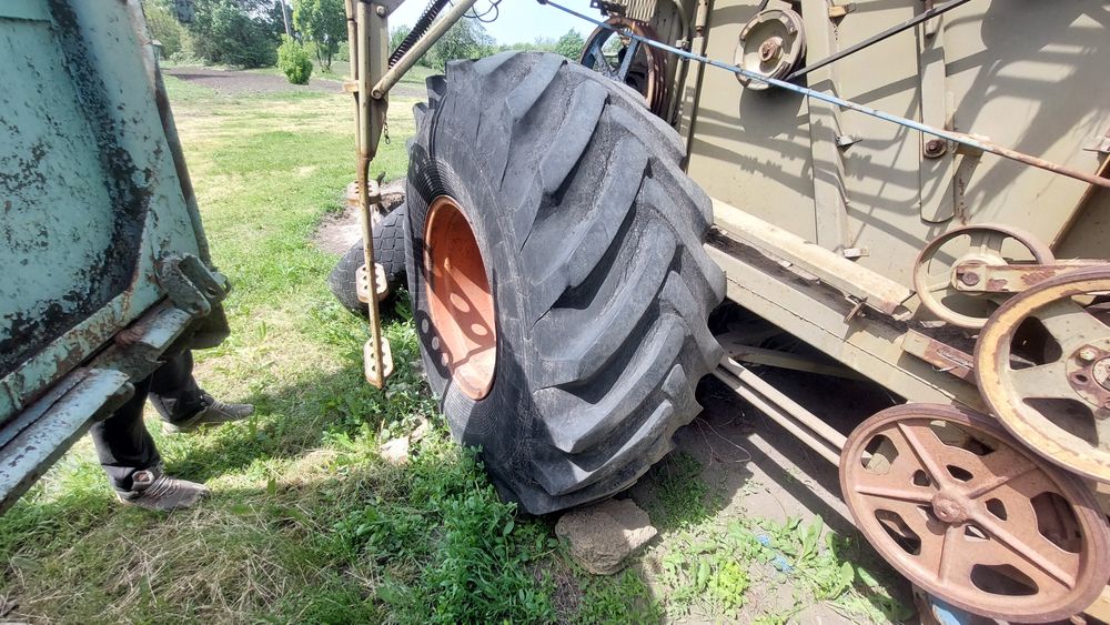 Комбайн форштріт Е-516 по 15грн за кг