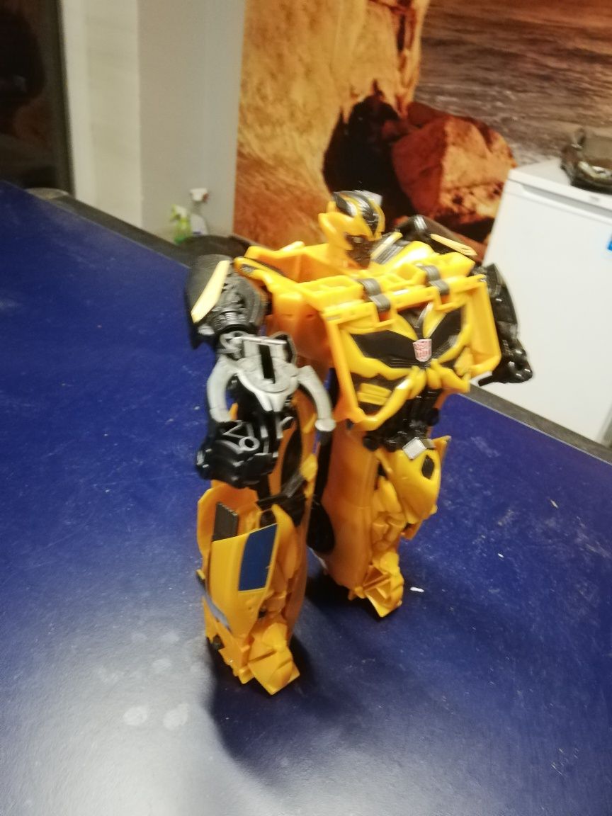 Transformers bumble bee