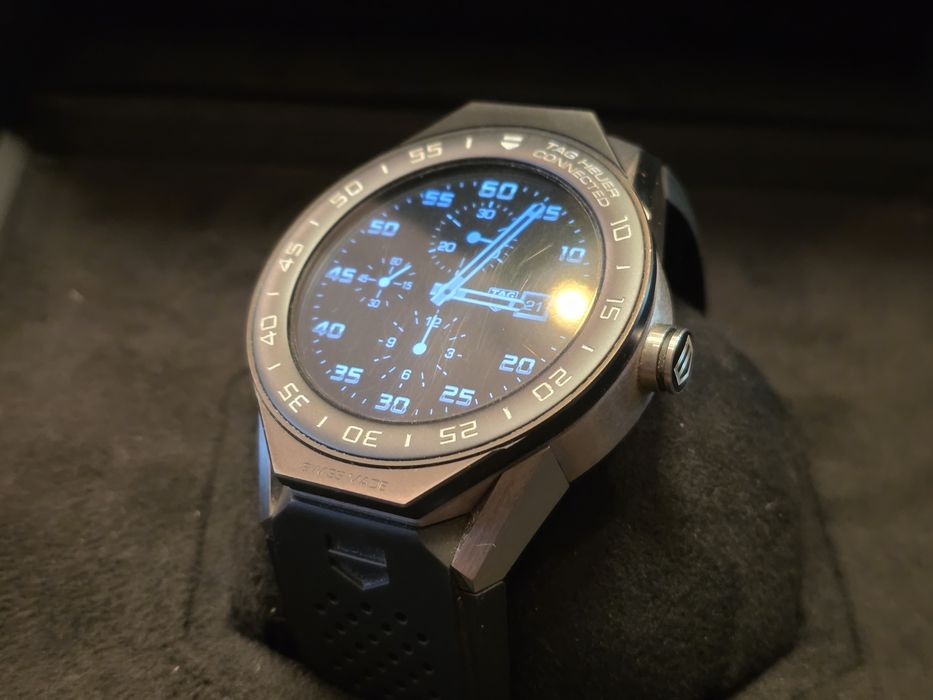 TAG HEUER Connected