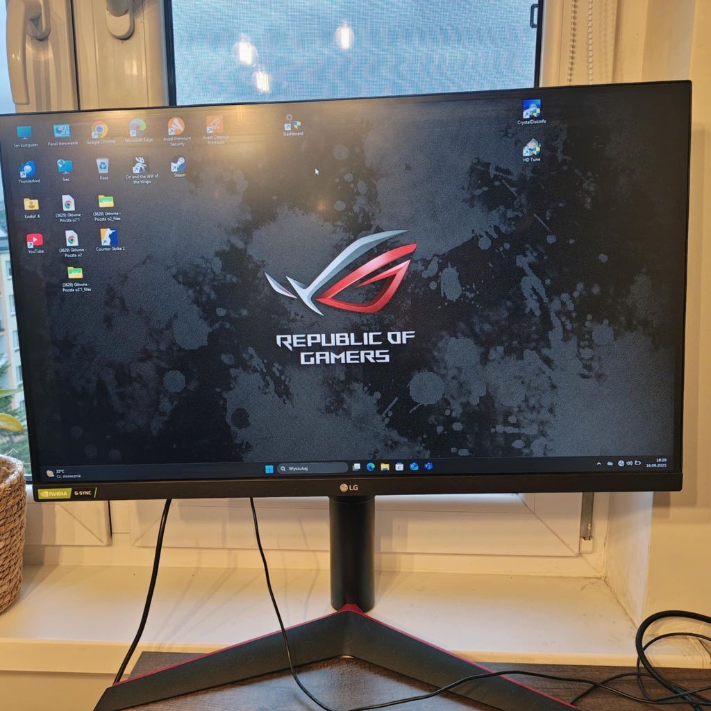 Monitor LG 27GN750B