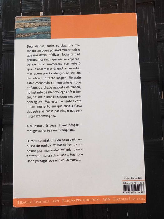 Na Margem do Rio Piedra Eu Sentei e Chorei, Paulo Coelho
