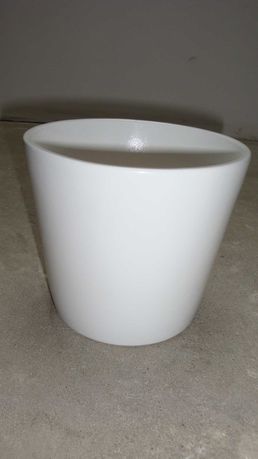 biała doniczka/ biała donica/ doniczka ceramiczna