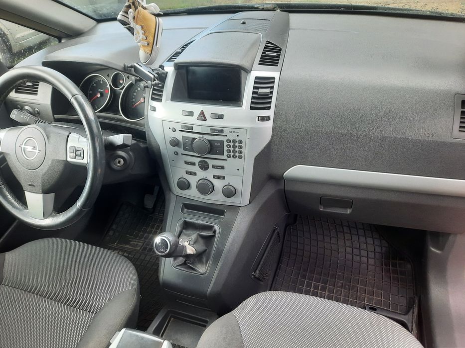 Opel Zafira B 1.7 CDTI 2010r.