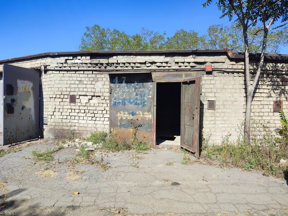 Гараж гаражному кооперативі Металург Запоріжжя Чорна гора