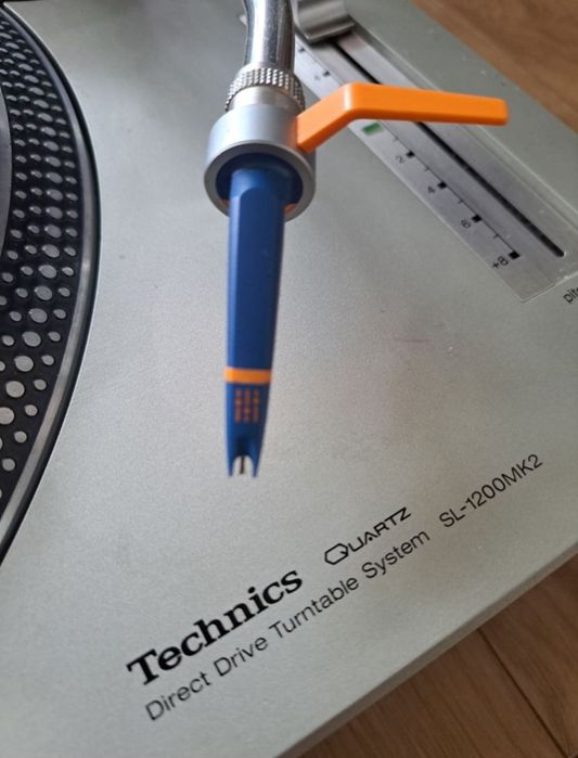 Technics SL1200 mkII cinzento