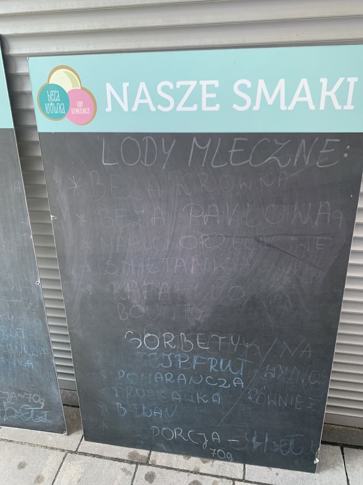 Dwie tablice smaków na pisaki