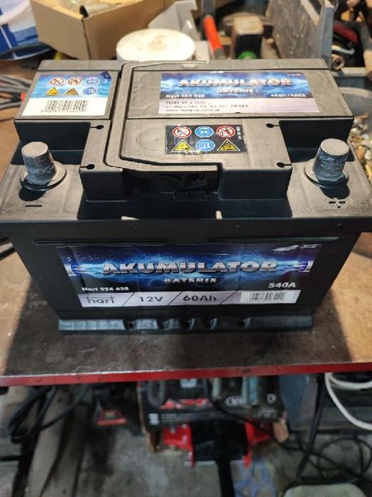 Sprzedam akumulator 60Ah 540 A