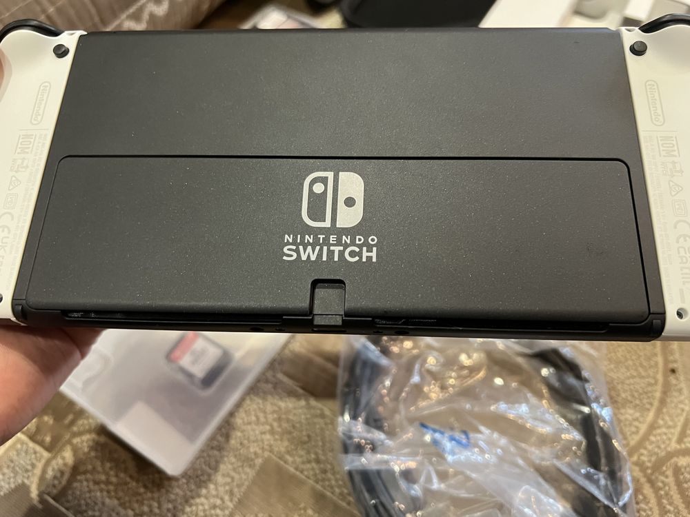 Nintendo switch oled нова+ 3 картриджі