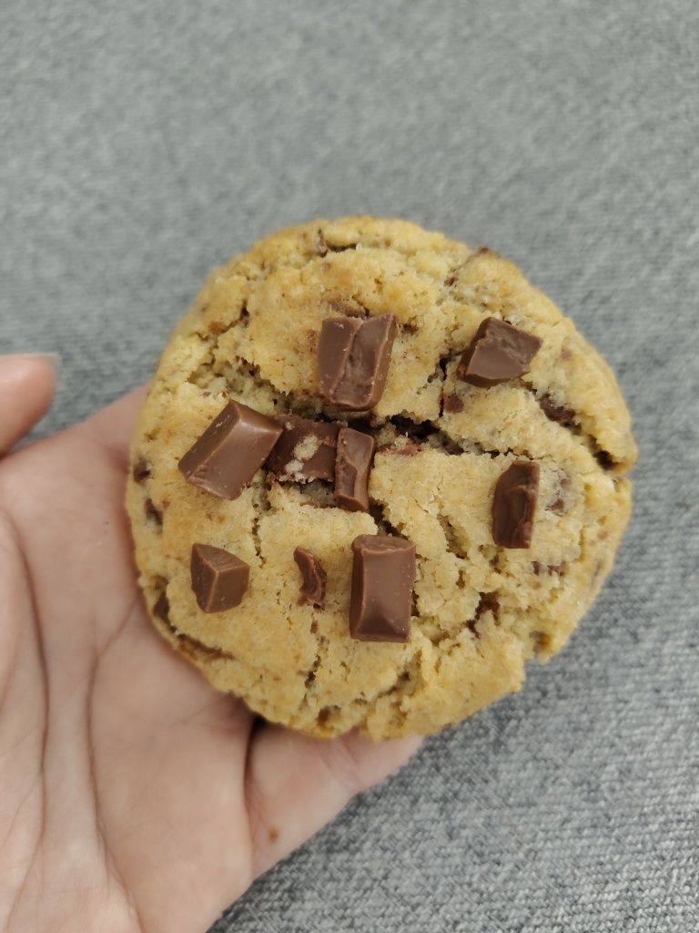 Ciastka z czekoladą, mega ciastka chocolate chip cookies