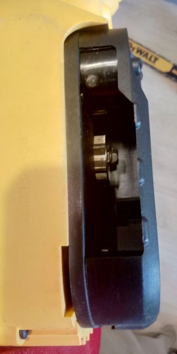 Ланцюгова пила DEWALT DCCS672, 60V,DCCS620 20V