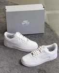 High-end white Nike
