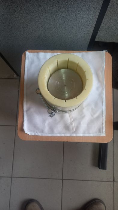 Бочечка капролонова для маслопресу