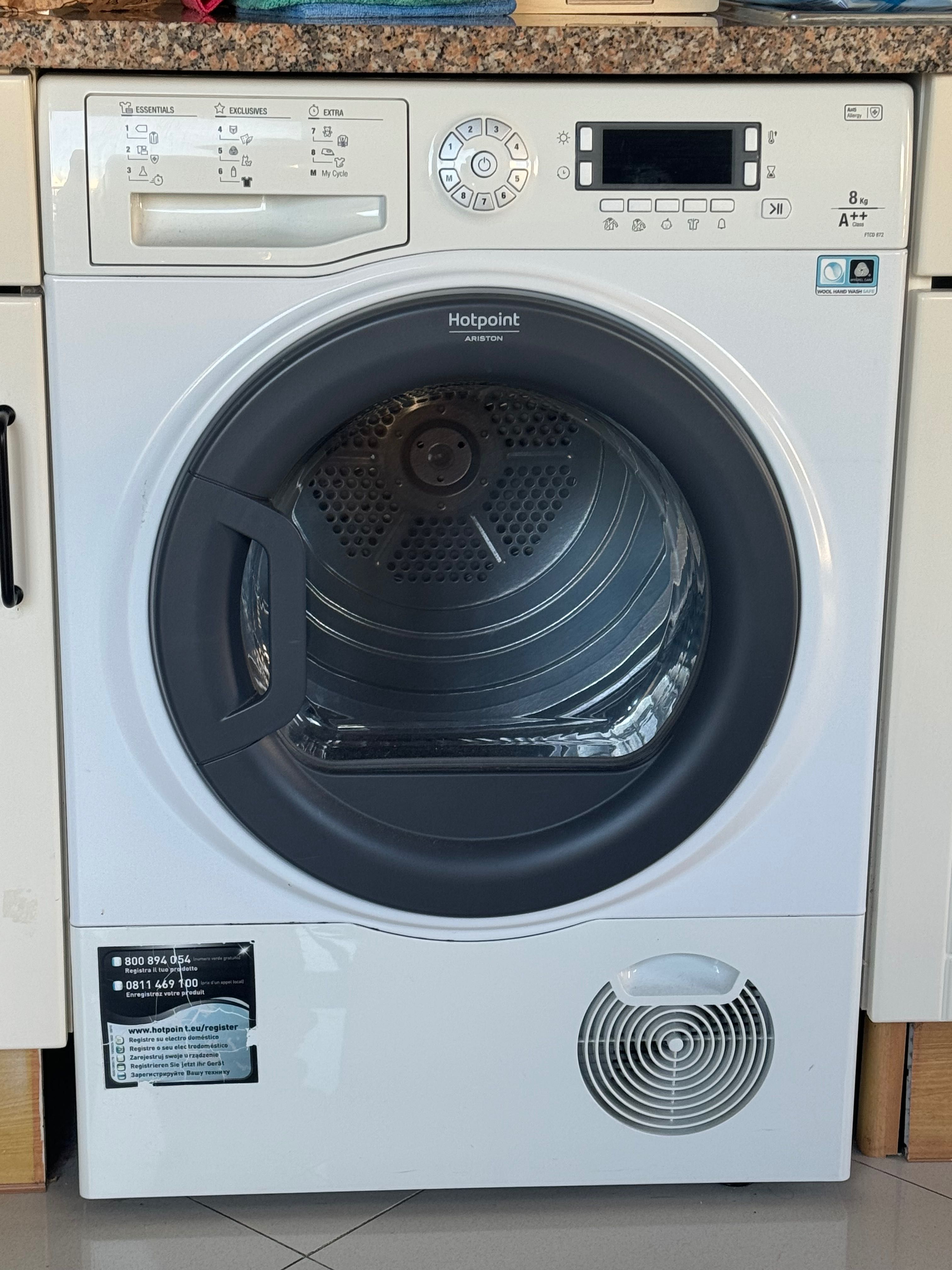 Máquina de secar roupa 8 kgs  - Hot point