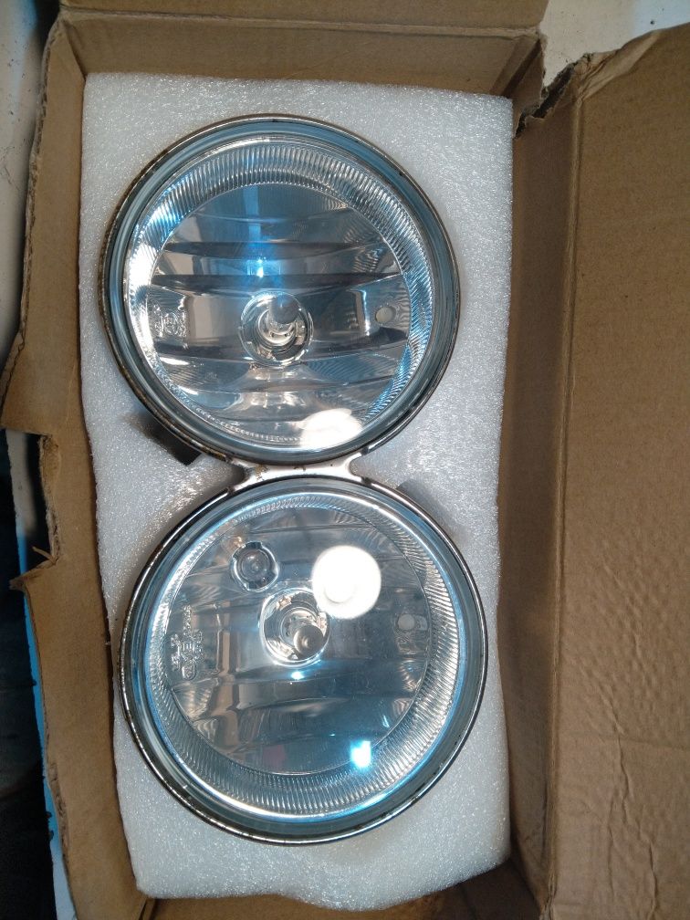 Harley Davidson FAT Bob lampa przednia reflektor