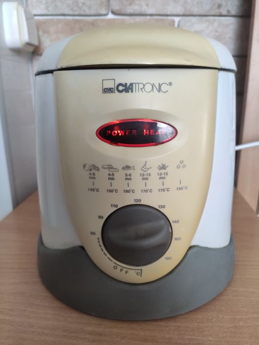 Фритюрница фондю Clatronic FFR 2916