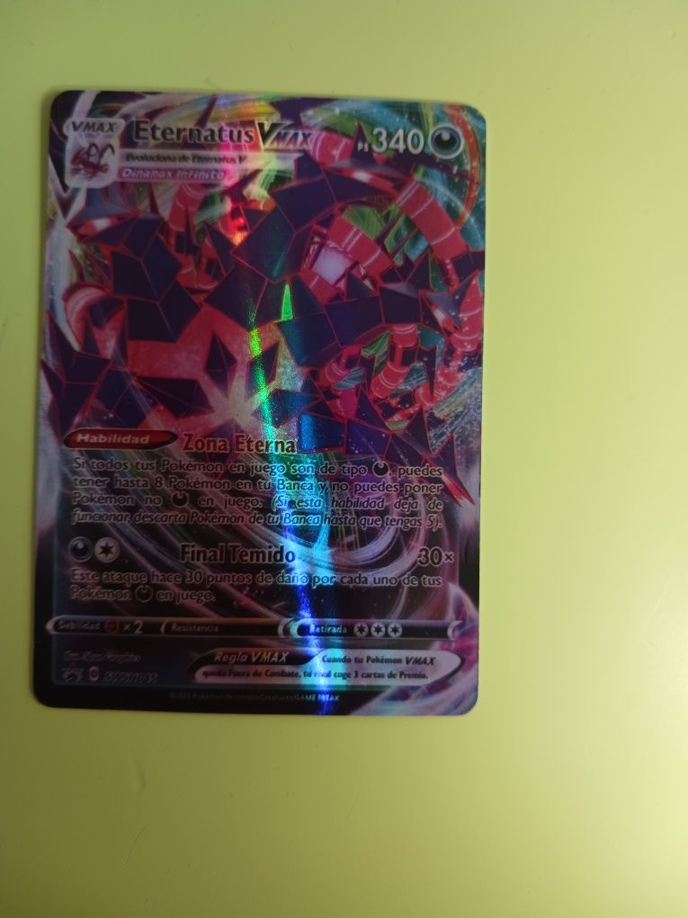 Carta pokemon gigamax infinito eternatus holografica