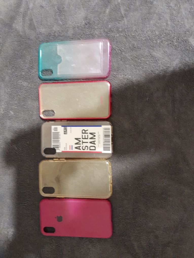 Продам чихли на айфон 10