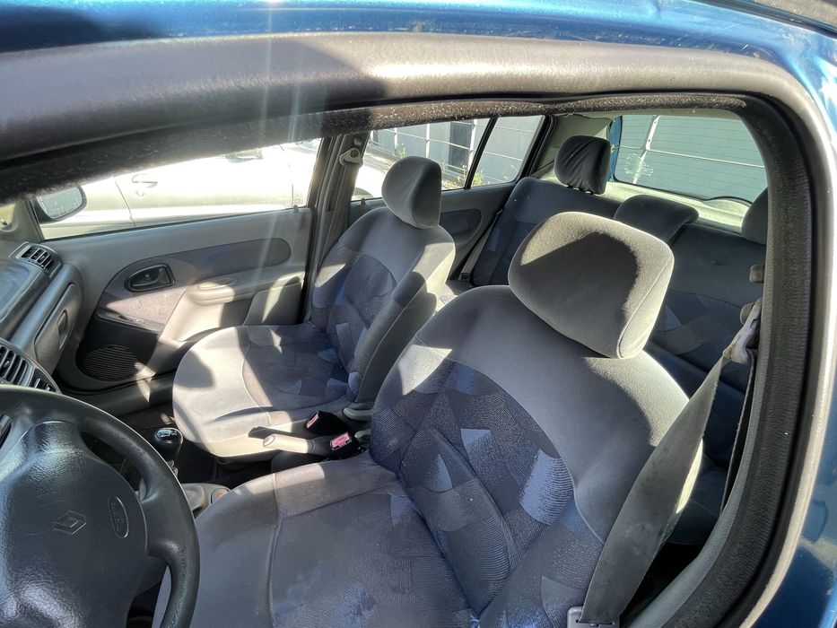 Renault Clio 2000