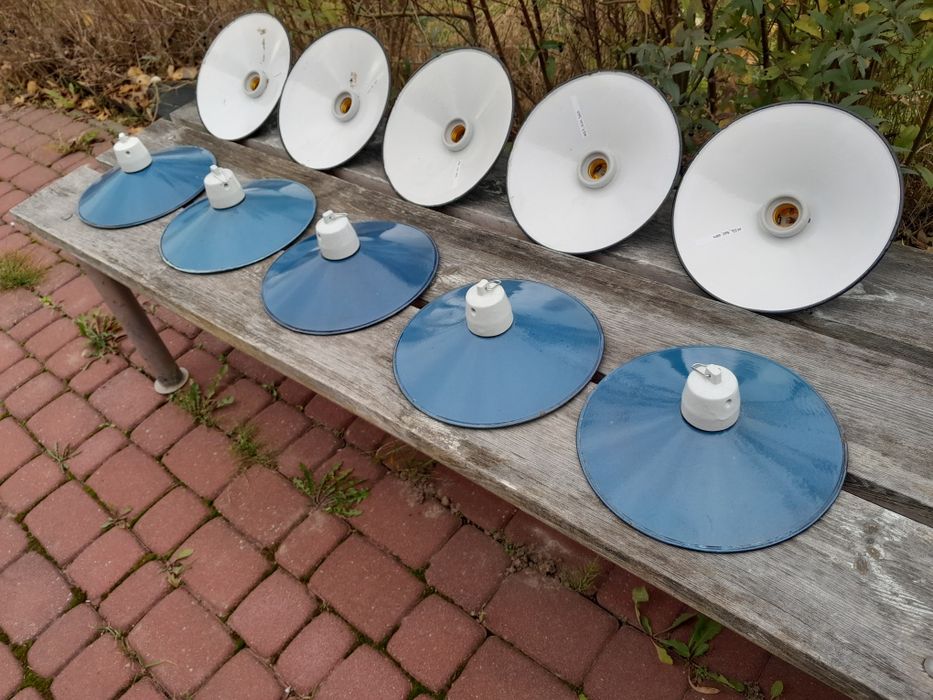 Stary klosz PRL, lampa emaliowana, 10 szt.