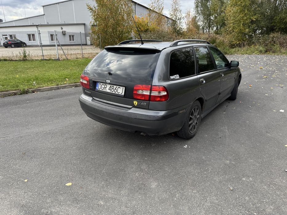 Volvo V40 1.9d 2003r dobry stan, sprawna klima, oplaty 04.26 ZAMIANA