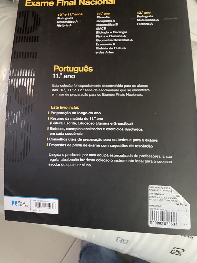 Livro preparacao testes e exame Portugues