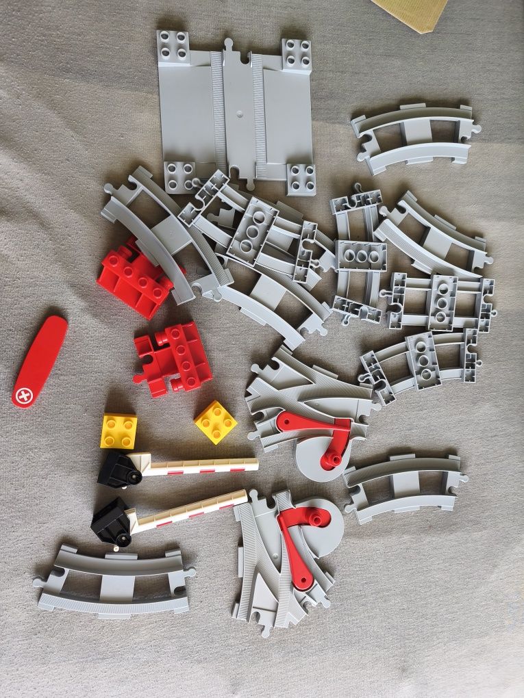 LEGO duplo pociąg parowy 10874, wiadukt 10872, tory 10882