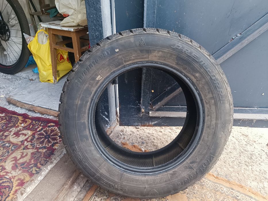 Продам резину 215/65/16