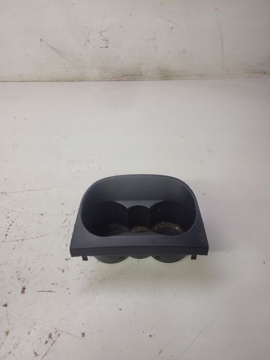 UCHWYT SCHOWEK NA KUBKI AUDI A1 8X 8X0862533