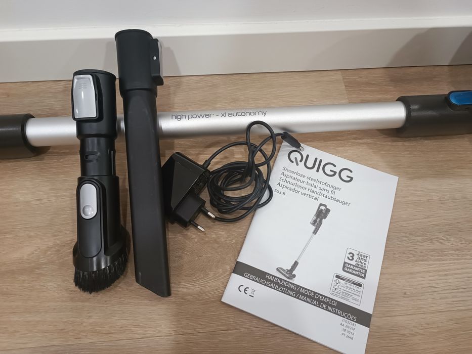 Aspirador vertical QUIGG