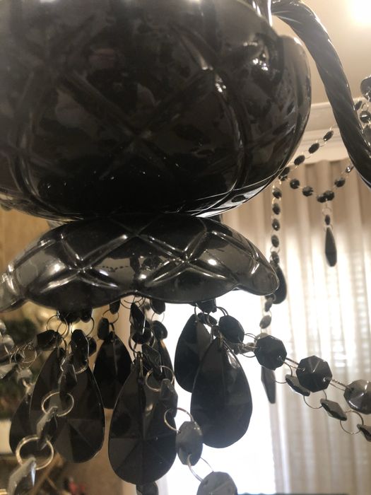 Lustre de teto em vidro opalino com 16 lampadas