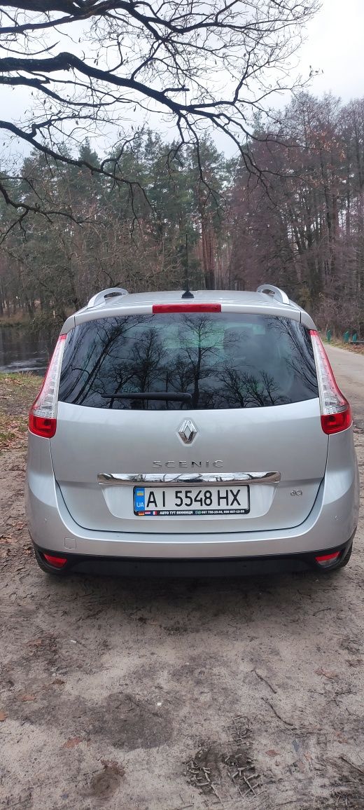 Продаю Renault Grand Scenic BOSE