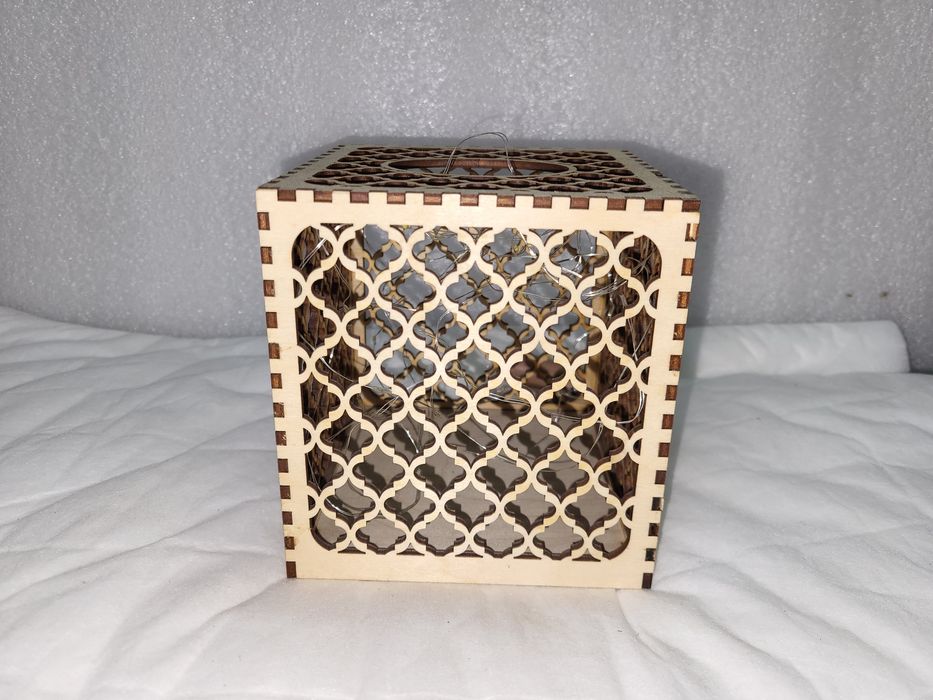 Drewniana lampka Led