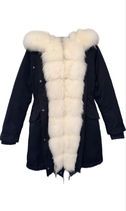 Жіноча парка з натуральним хутром XS-S