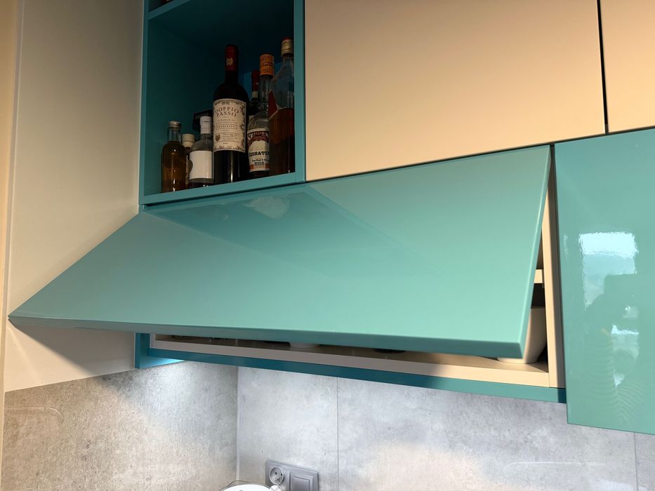 REZERWACJA meble kuchenne w zabudowie ze sprzętem AGD (zmywarka, okap)