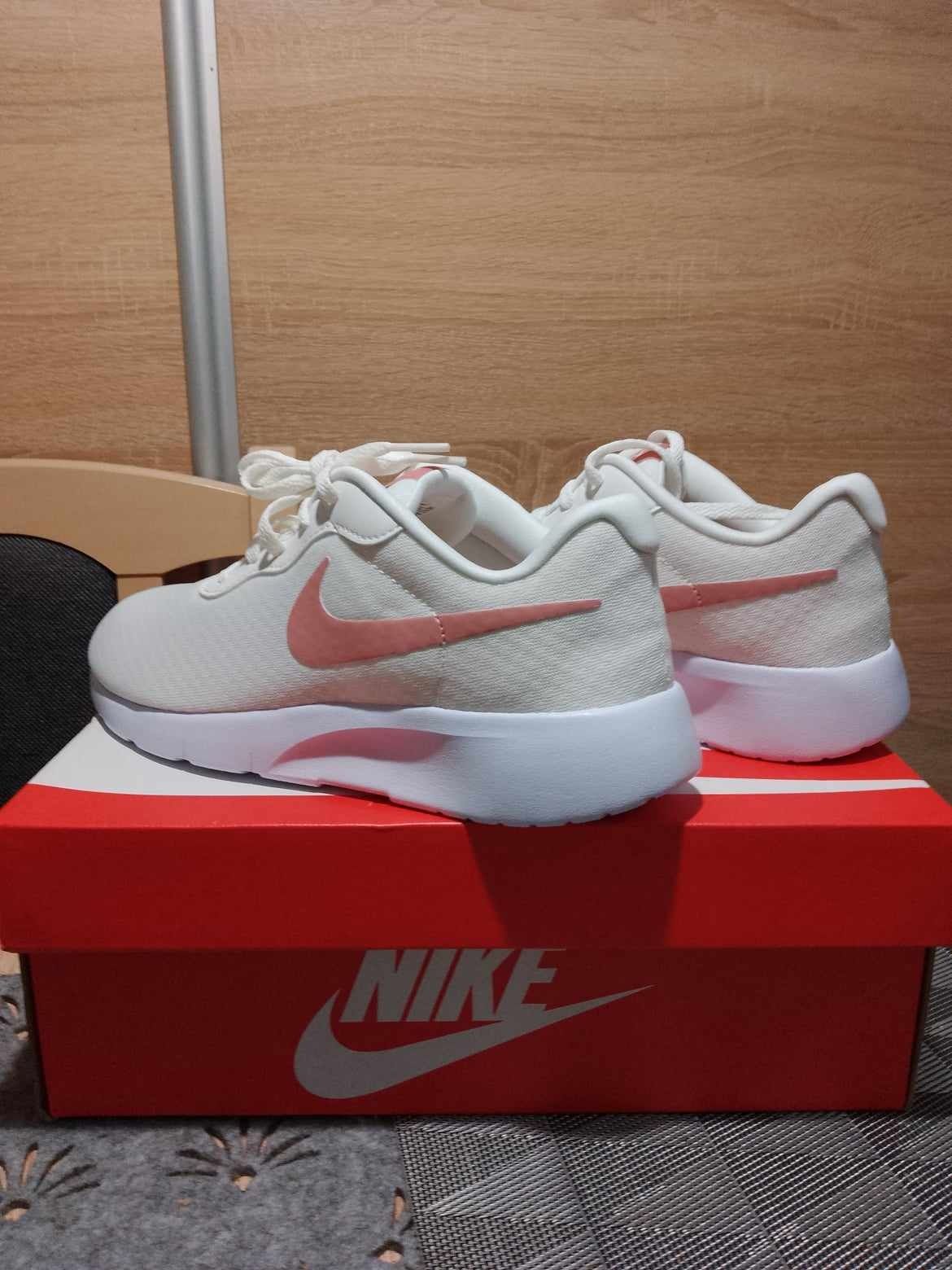 Nike Tanjun Go,r38,5