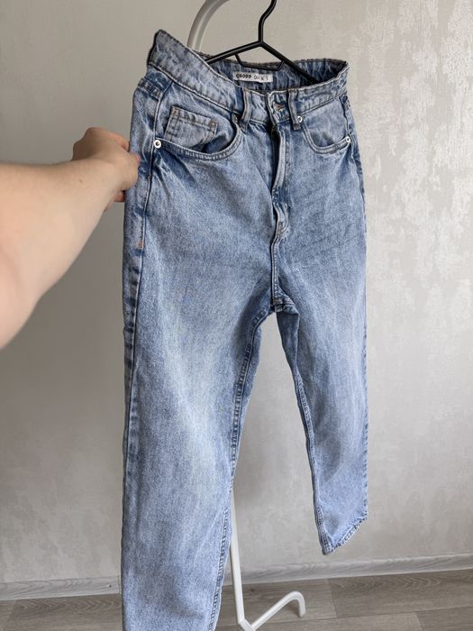 жіночі mom jeans
