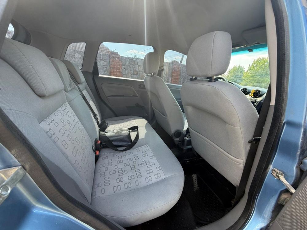 Продам Ford Fiesta 1.4