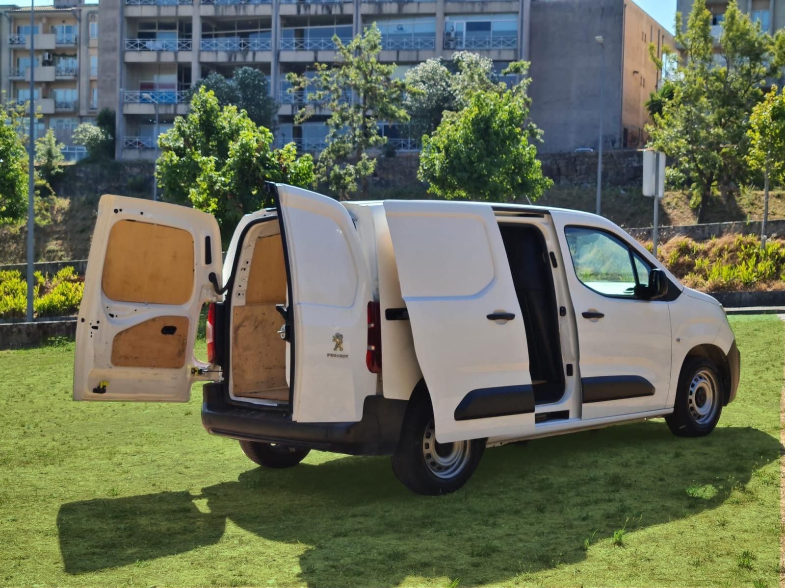 Peugeot Partner 3L iva dedutível