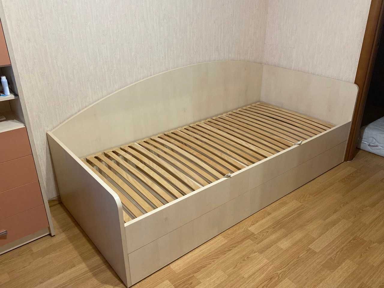 Кровать детская/подростковая односпальная с подъемным механиз + матрас