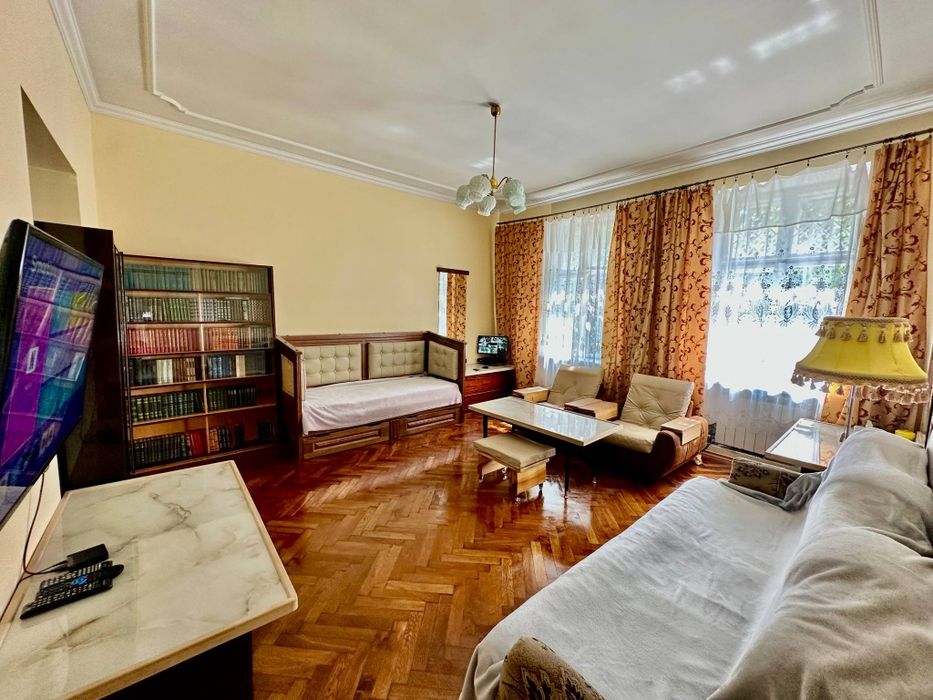 Оренда будинку (спарка) вул.Антоновича, розглядають з тваринами.