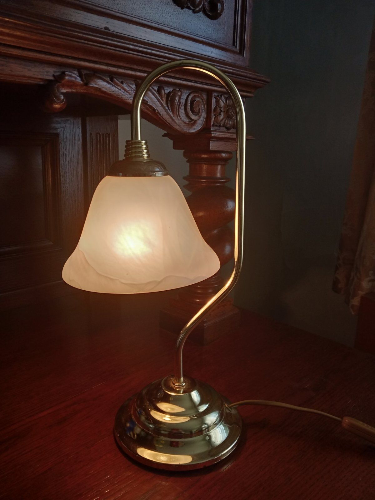 lampka stołowa mosiężna retro szklany klosz