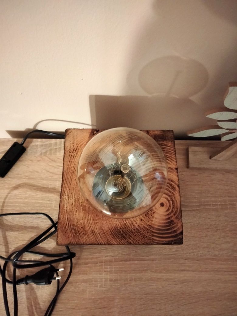 Lampki, lampy drewniane